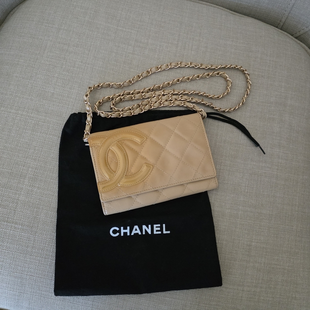 Chanel Vintage Cambon Quilted Beige Leather Wallet
